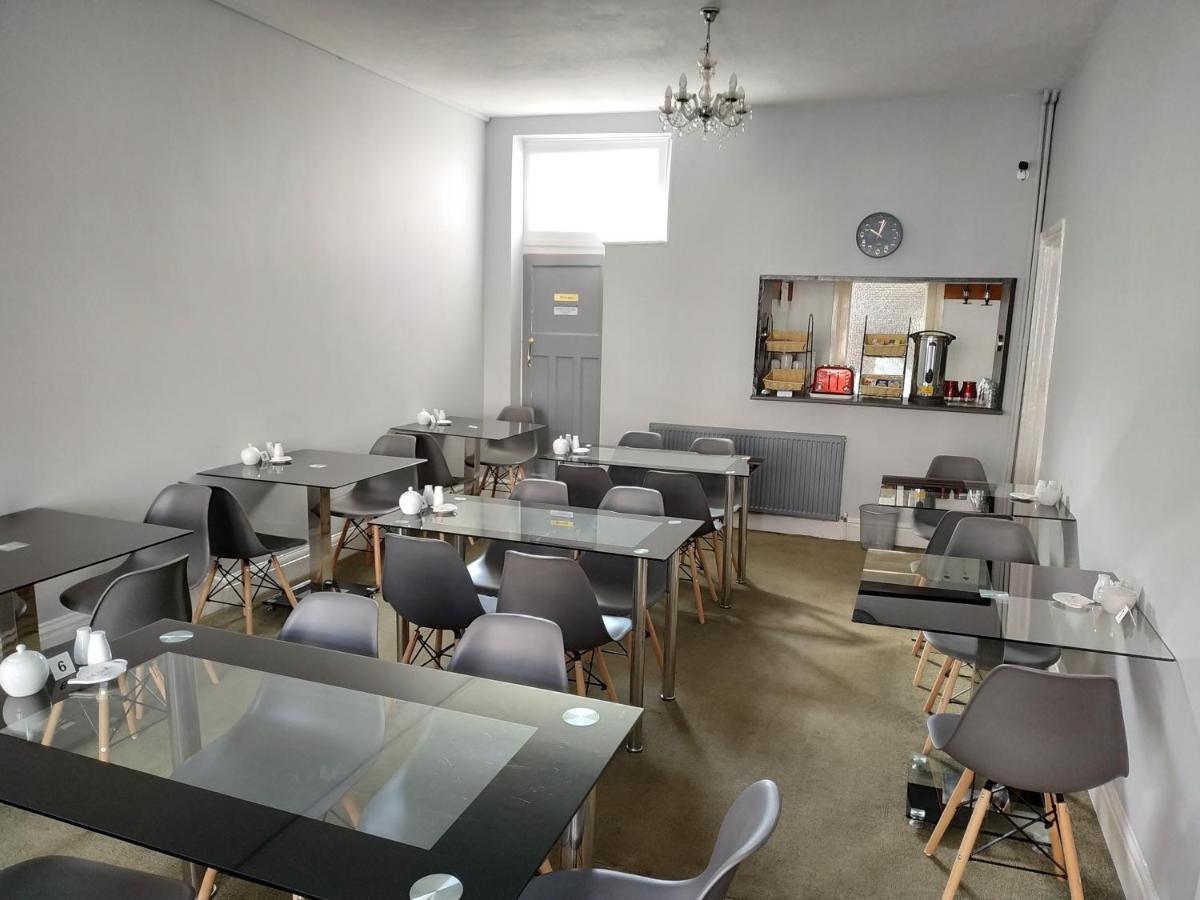 The Castleton Bed & Breakfast Blackpool Dış mekan fotoğraf