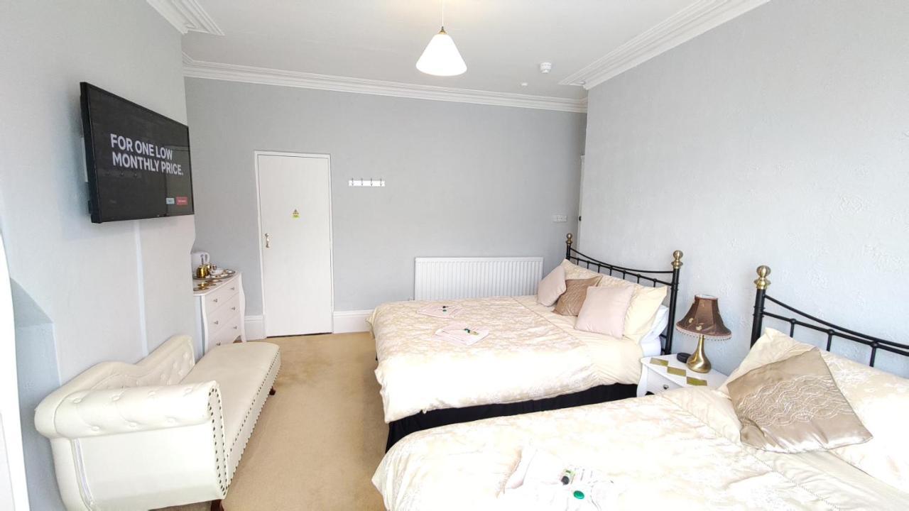The Castleton Bed & Breakfast Blackpool Dış mekan fotoğraf