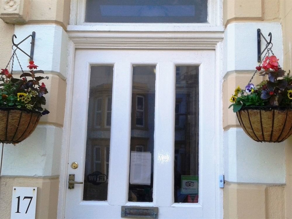 The Castleton Bed & Breakfast Blackpool Dış mekan fotoğraf