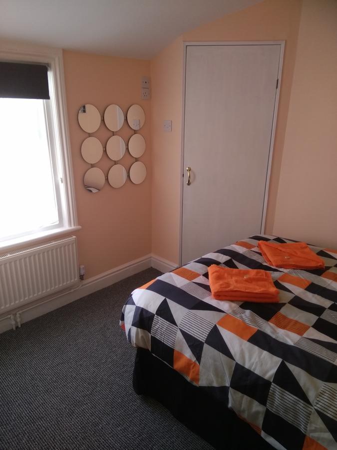 The Castleton Bed & Breakfast Blackpool Dış mekan fotoğraf