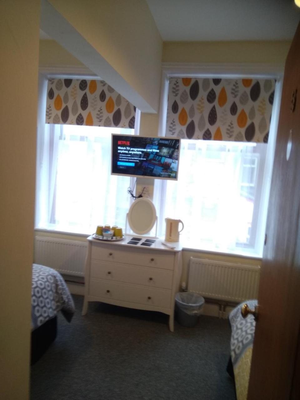 The Castleton Bed & Breakfast Blackpool Dış mekan fotoğraf